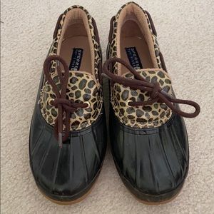 Low top Rubber Sperry boots